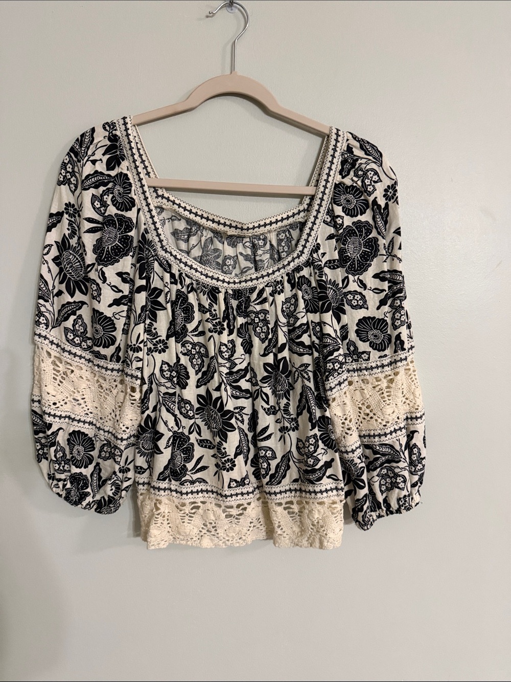 Christian Siriano Cream Peasant Blouse with Black Floral Print